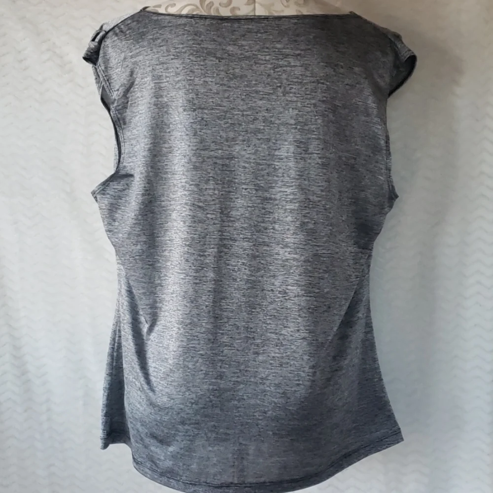 Bleeker and McDougal Grey sleeveless top - Picture 2 of 3